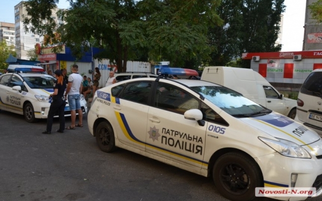 На Намыве средь бела дня парень сорвал с шеи девушки золотую цепочку Фото № 4 На Намыве средь бела дня парень сорвал с шеи девушки золотую цепочку Фото № 4