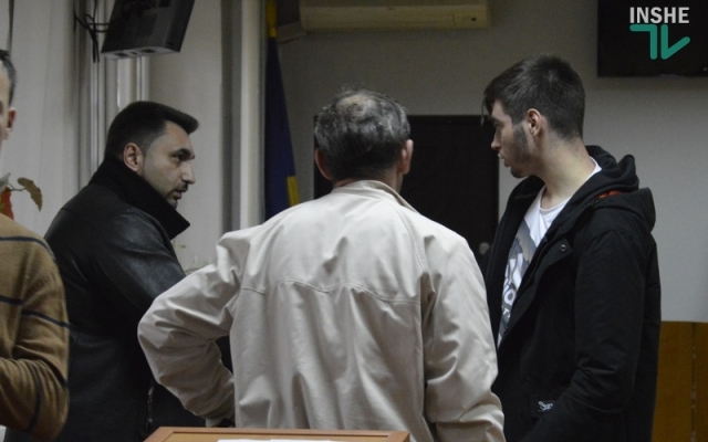 Сын депутата Николаевского горсовета Жвавого, который «подорвал» его машину, объяснил свои действия Фото № 3 Сын депутата Николаевского горсовета Жвавого, который «подорвал» его машину, объяснил свои действия Фото № 3