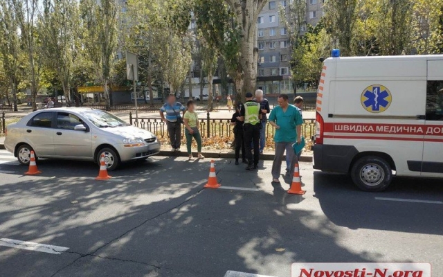 На Центральном проспекте автомобиль сбил женщину на пешеходном переходе Фото № 0 На Центральном проспекте автомобиль сбил женщину на пешеходном переходе Фото № 0