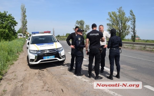 Бандиты из Одессы попытались взять под контроль весовой комплекс в Николаеве Фото № 11 Бандиты из Одессы попытались взять под контроль весовой комплекс в Николаеве Фото № 11