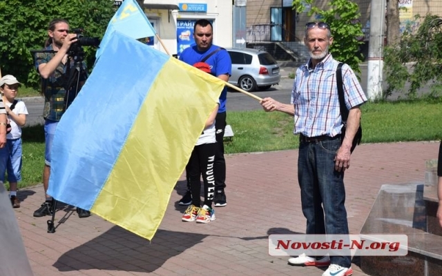 В Николаеве почтили память жертв геноцида крымско-татарского народа Фото № 9 В Николаеве почтили память жертв геноцида крымско-татарского народа Фото № 9