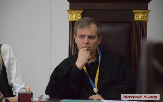 Подозреваемые по делу об убийстве на Аляудах после преступления прогуливались, держась за руки Фото № 1 Подозреваемые по делу об убийстве на Аляудах после преступления прогуливались, держась за руки Фото № 1
