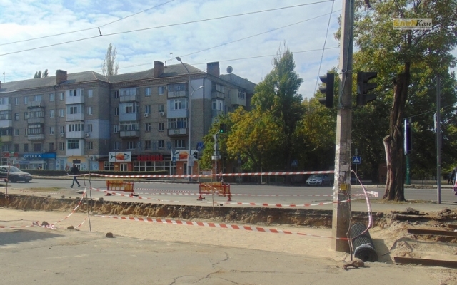 На Богоявленском проспекте затянулся ремонт трамвайных путей Фото № 1 На Богоявленском проспекте затянулся ремонт трамвайных путей Фото № 1
