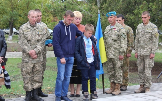 На Николаевщине открыли стелу борцам за свободу и независимость Украины Фото № 0 На Николаевщине открыли стелу борцам за свободу и независимость Украины Фото № 0
