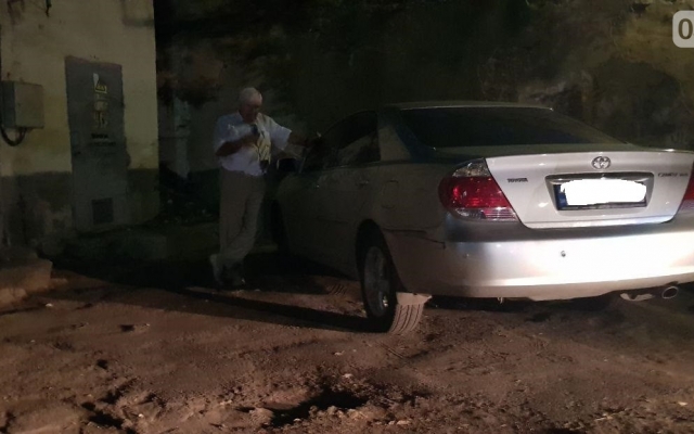 В Николаеве остановили автомобиль: за рулем в состоянии алкогольного опьянения находился проректор одного из николаевских ВУЗов Фото № 2 В Николаеве остановили автомобиль: за рулем в состоянии алкогольного опьянения находился проректор одного из николаевских ВУЗов Фото № 2