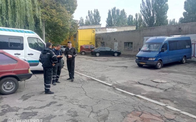 Ведется проверка инцидента: водитель на полпути высадил 10-летнюю девочку из маршрутки Фото № 0 Ведется проверка инцидента: водитель на полпути высадил 10-летнюю девочку из маршрутки Фото № 0