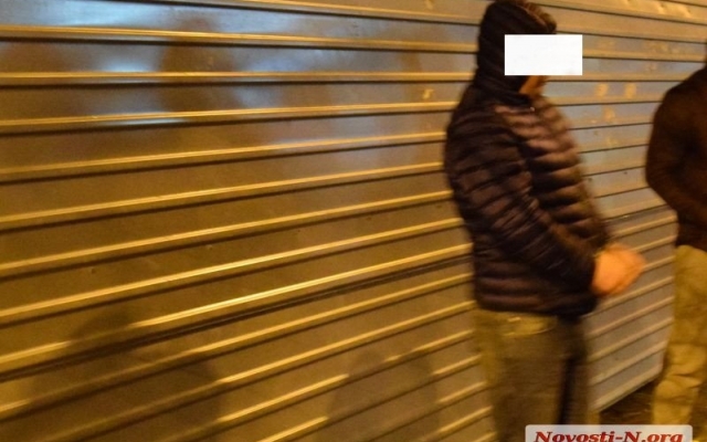 В Николаеве на взятке попался офицер полиции Фото № 0 В Николаеве на взятке попался офицер полиции Фото № 0