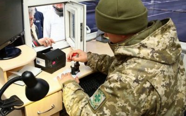 Пограничники отдела «Николаев» задержали нарушителя - гражданина Грузии Фото № 0 Пограничники отдела «Николаев» задержали нарушителя - гражданина Грузии Фото № 0
