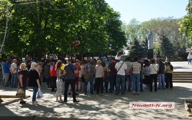 В Каштановом сквере прошел третий этап Музыкального марафона «Николаев поет на Соборной» Фото № 8 В Каштановом сквере прошел третий этап Музыкального марафона «Николаев поет на Соборной» Фото № 8