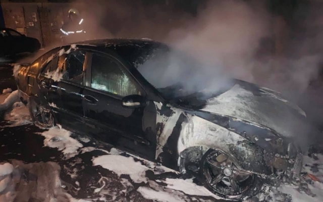 В Николаеве неизвестные взорвали автомобиль Фото № 2 В Николаеве неизвестные взорвали автомобиль Фото № 2