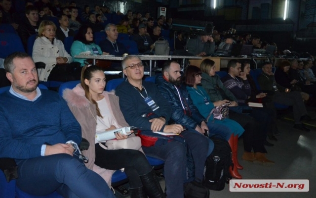 Что такое кумовство: мэр Николаева Александр Сенкевич поделился секретом, как развивать свое дело и добиваться успеха Фото № 1 Что такое кумовство: мэр Николаева Александр Сенкевич поделился секретом, как развивать свое дело и добиваться успеха Фото № 1