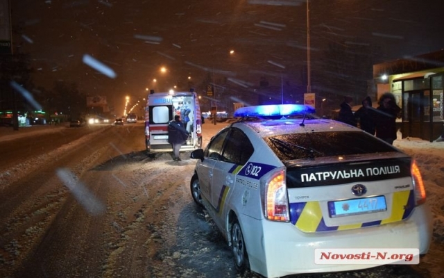 Для двух автомобилей дорога оказалась слишком узкой, в ход пошел газовый баллончик Фото № 3 Для двух автомобилей дорога оказалась слишком узкой, в ход пошел газовый баллончик Фото № 3
