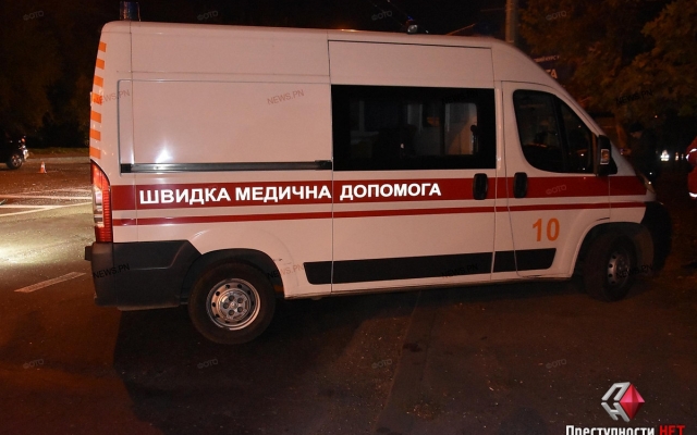 Пьяный водитель врезался трижды в автомобиль, образовался большой затор Фото № 8 Пьяный водитель врезался трижды в автомобиль, образовался большой затор Фото № 8