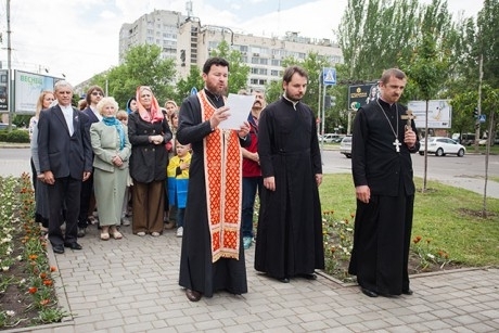 В Николаеве сегодня отметили День Матери Фото № 0 В Николаеве сегодня отметили День Матери Фото № 0