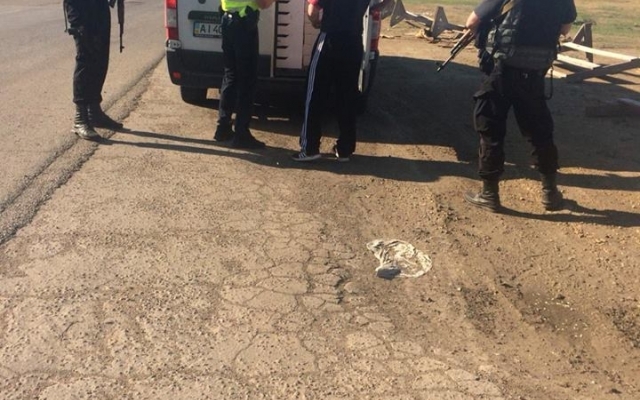 В Николаевской области действует план «Сирена», полиция разыскивает грабителей ювелирного магазина в Херсоне Фото № 5 В Николаевской области действует план «Сирена», полиция разыскивает грабителей ювелирного магазина в Херсоне Фото № 5