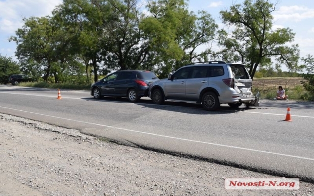 Авария на автотрассе: столкнулись сразу три транспортных средства, есть пострадавшие Фото № 7 Авария на автотрассе: столкнулись сразу три транспортных средства, есть пострадавшие Фото № 7