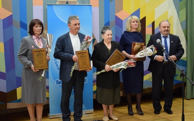 В Николаеве наградили победителей XIII областного конкурса «Краща Миколаївська книга» Фото № 0 В Николаеве наградили победителей XIII областного конкурса «Краща Миколаївська книга» Фото № 0