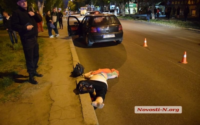 Водитель с еврономерами насмерть сбил пожилую женщину (фото 18+) Фото № 0 Водитель с еврономерами насмерть сбил пожилую женщину (фото 18+) Фото № 0
