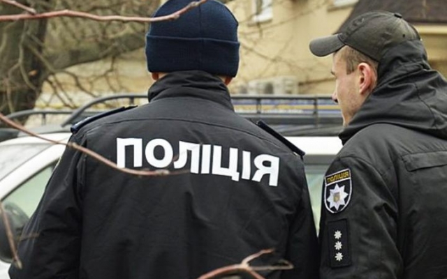 В Николаеве во время Международного марафона пьяный дебошир побил полицейского Фото № 0 В Николаеве во время Международного марафона пьяный дебошир побил полицейского Фото № 0