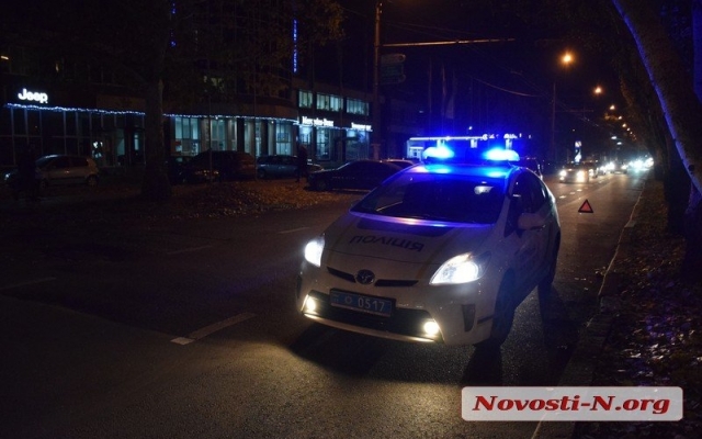На Центральном проспекте пьяный пешеход угодил под колеса автомобиля Фото № 2 На Центральном проспекте пьяный пешеход угодил под колеса автомобиля Фото № 2