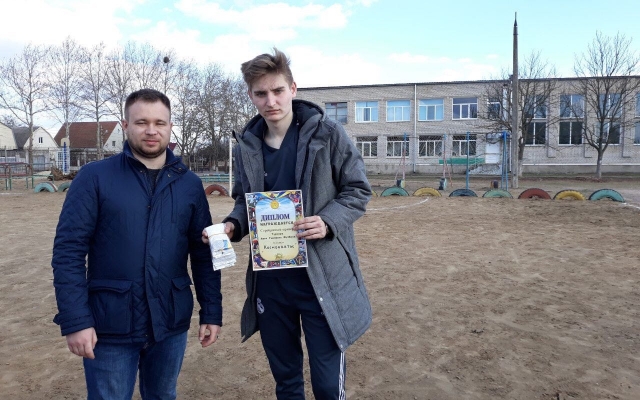 В Матвеевке состоялся Кубок Центрального района Лиги Уличного футбола Фото № 3 В Матвеевке состоялся Кубок Центрального района Лиги Уличного футбола Фото № 3