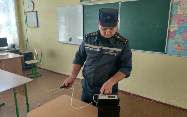 Почти 40 учеников николаевской школы №6 отравились неизвестным веществом и находятся в больнице Фото № 0 Почти 40 учеников николаевской школы №6 отравились неизвестным веществом и находятся в больнице Фото № 0