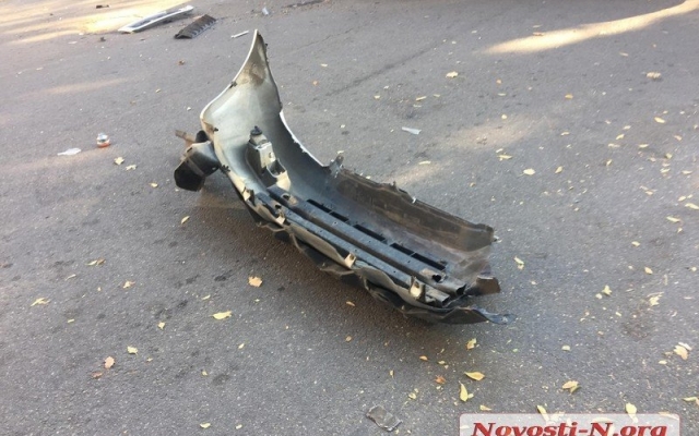 Пьяный водитель на автомобиле с еврономерами стал виновником аварии на Спасской, есть пострадавшие Фото № 10 Пьяный водитель на автомобиле с еврономерами стал виновником аварии на Спасской, есть пострадавшие Фото № 10