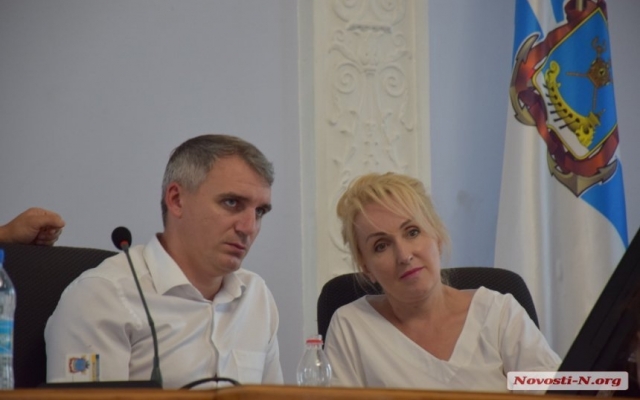 Мэр Николаева Александр Сенкевич не собирается освобождать от должности Татьяну Казакову Фото № 0 Мэр Николаева Александр Сенкевич не собирается освобождать от должности Татьяну Казакову Фото № 0