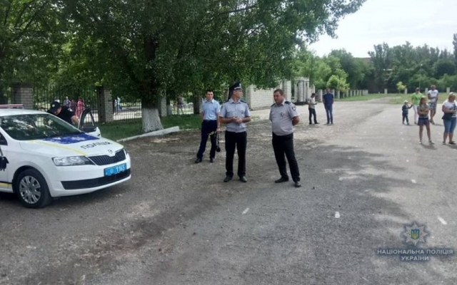 Представители правоохранительных органов поздравили жителей нового Буга с Днем города Фото № 5 Представители правоохранительных органов поздравили жителей нового Буга с Днем города Фото № 5