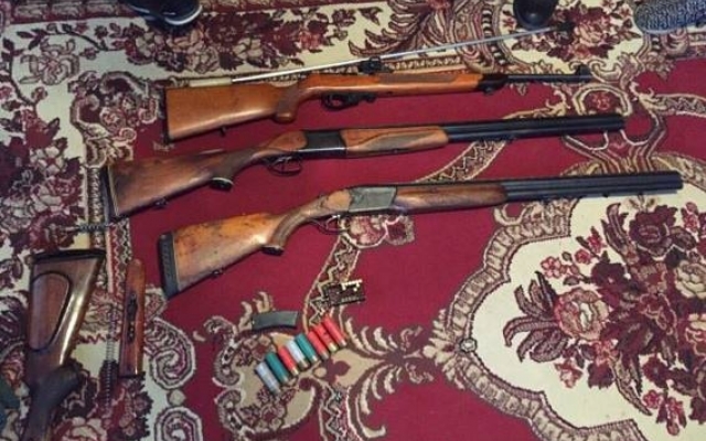 Полиция изъяла 12 гранат и два кило взрывчатки у мирного населения на Николаевщине Фото № 1 Полиция изъяла 12 гранат и два кило взрывчатки у мирного населения на Николаевщине Фото № 1