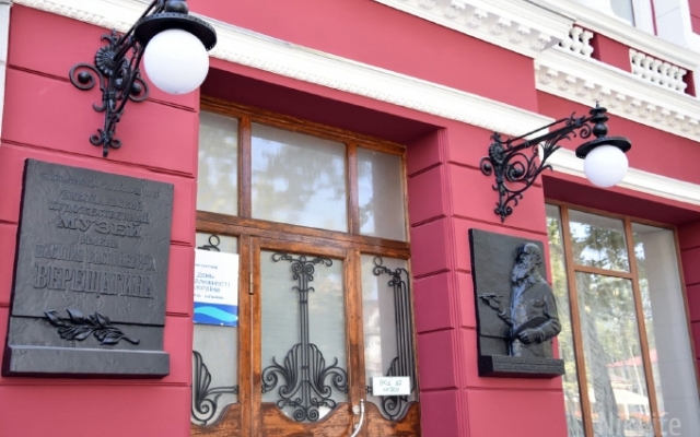 Отреставрировали центральную часть фасада Николаевского областного художественного музея имени В.В.Верещагина Фото № 16 Отреставрировали центральную часть фасада Николаевского областного художественного музея имени В.В.Верещагина Фото № 16