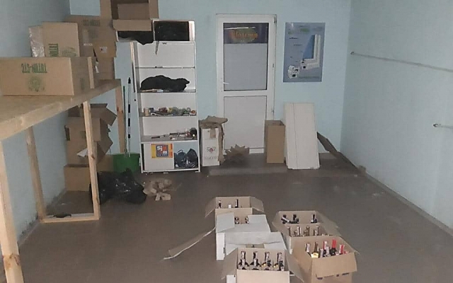 Николаевские правоохранители изъяли из незаконной торговли алкоголь и сигареты на 700 тысяч гривен Фото № 0 Николаевские правоохранители изъяли из незаконной торговли алкоголь и сигареты на 700 тысяч гривен Фото № 0
