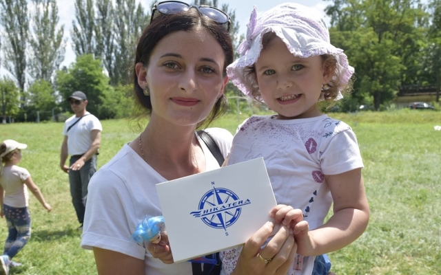 Семейный день на «НИКА-ТЕРЕ»: как портовики вместе с родными отправились в яркое путешествие морским портом Фото № 0 Семейный день на «НИКА-ТЕРЕ»: как портовики вместе с родными отправились в яркое путешествие морским портом Фото № 0