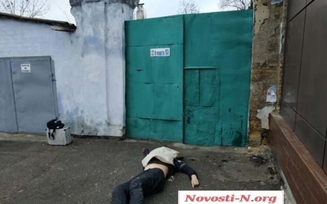 На улице 8-е Марта обнаружили труп неизвестного мужчины с изуродованным лицом Фото № 8 На улице 8-е Марта обнаружили труп неизвестного мужчины с изуродованным лицом Фото № 8