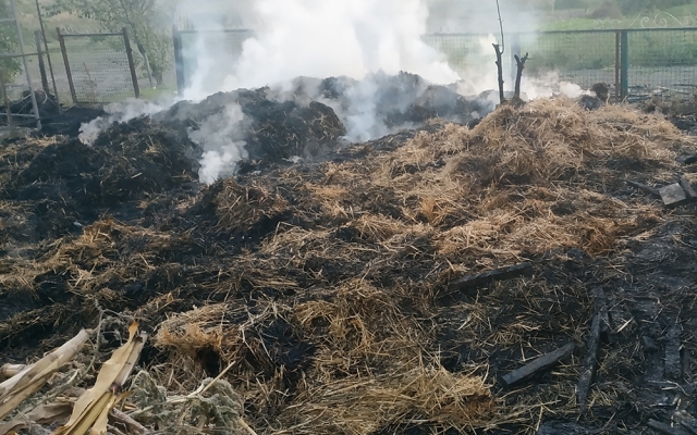 В Николаевской области продолжается воспламенение сена и соломы Фото № 2 В Николаевской области продолжается воспламенение сена и соломы Фото № 2
