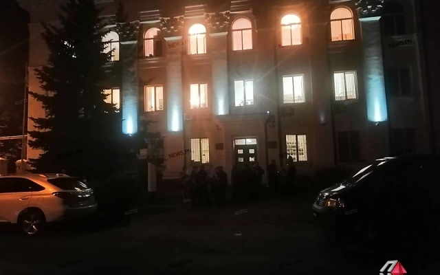 По предварительным данным на парламентских выборах практически на всех участках побеждают кандидаты партии «Слуга народа» Фото № 2 По предварительным данным на парламентских выборах практически на всех участках побеждают кандидаты партии «Слуга народа» Фото № 2