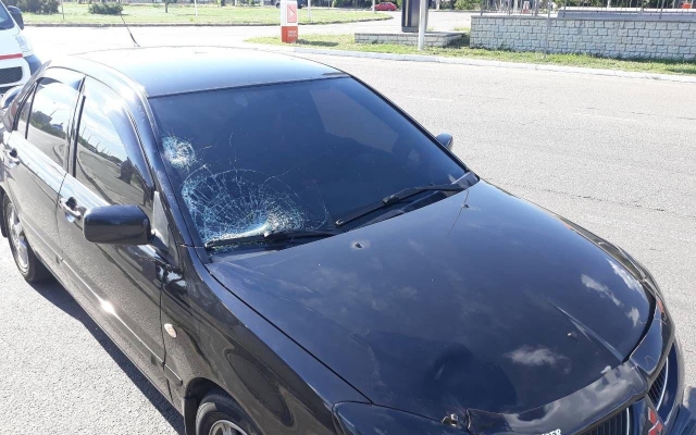 На въезде в Николаев автомобиль сбил на пешеходном переходе женщину Фото № 0 На въезде в Николаев автомобиль сбил на пешеходном переходе женщину Фото № 0