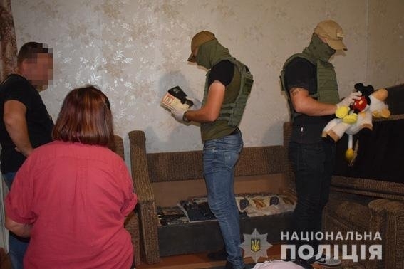 В Николаеве задержали женщин-сутенеров, содержавших бордель для иностранцев Фото № 0 В Николаеве задержали женщин-сутенеров, содержавших бордель для иностранцев Фото № 0
