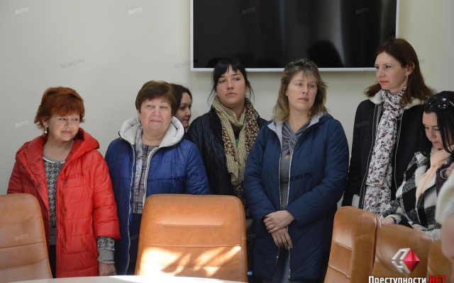 Городские власти пообещали в микрорайон Терновка пустить десять автобусов Фото № 0 Городские власти пообещали в микрорайон Терновка пустить десять автобусов Фото № 0