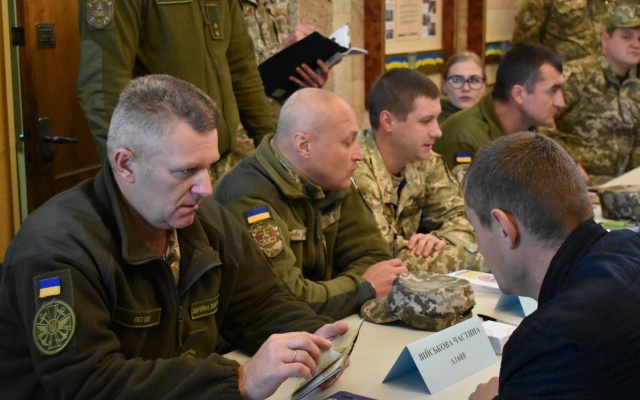 Николаевская область заняла первое место в Украине по привлечению незанятого населения на службу по контракту Фото № 7 Николаевская область заняла первое место в Украине по привлечению незанятого населения на службу по контракту Фото № 7