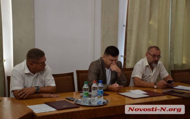 В Николаевском горсовете предлагают все МАФы пустить под бульдозер Фото № 2 В Николаевском горсовете предлагают все МАФы пустить под бульдозер Фото № 2