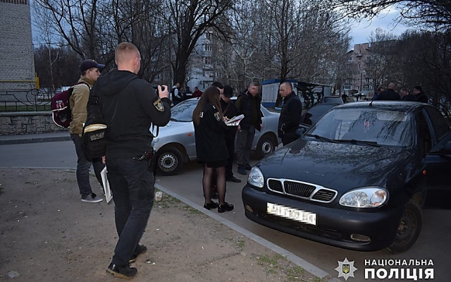 В Николаеве задержали воров-сканеристов авто Фото № 3 В Николаеве задержали воров-сканеристов авто Фото № 3