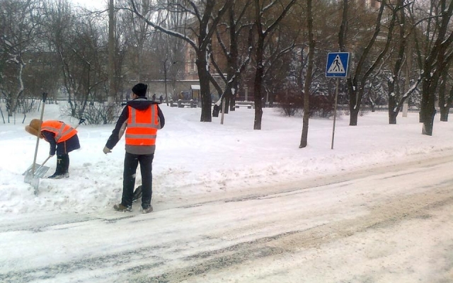 В Николаеве ликвидируют снежные заносы на дорогах Фото № 5 В Николаеве ликвидируют снежные заносы на дорогах Фото № 5