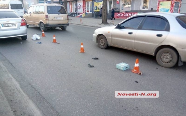 На Центральном проспекте под колесами автомобиля оказалась пожилая женщина Фото № 0 На Центральном проспекте под колесами автомобиля оказалась пожилая женщина Фото № 0