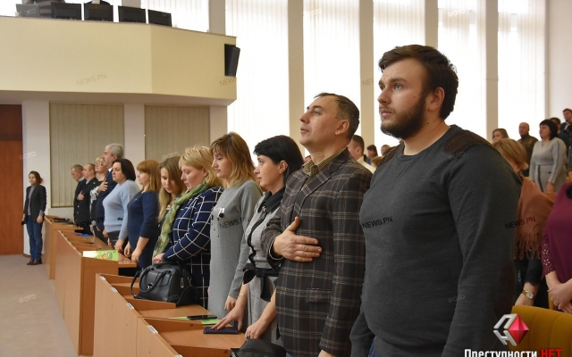 В Николаеве детям-сиротам и детям, лишенных родительской опеки, вручили сертификаты на квартиры Фото № 4 В Николаеве детям-сиротам и детям, лишенных родительской опеки, вручили сертификаты на квартиры Фото № 4
