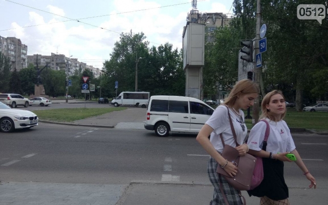 Жители Николаева жалуются на неработающие светофоры и боятся за свою жизнь Фото № 0 Жители Николаева жалуются на неработающие светофоры и боятся за свою жизнь Фото № 0