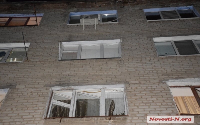 В одной из квартир жилого дома на Николаевской обнаружили полуразложившийся труп женщины Фото № 2 В одной из квартир жилого дома на Николаевской обнаружили полуразложившийся труп женщины Фото № 2