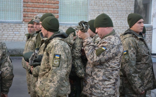 Николаевских десантников одели в зимнюю форму Фото № 0 Николаевских десантников одели в зимнюю форму Фото № 0