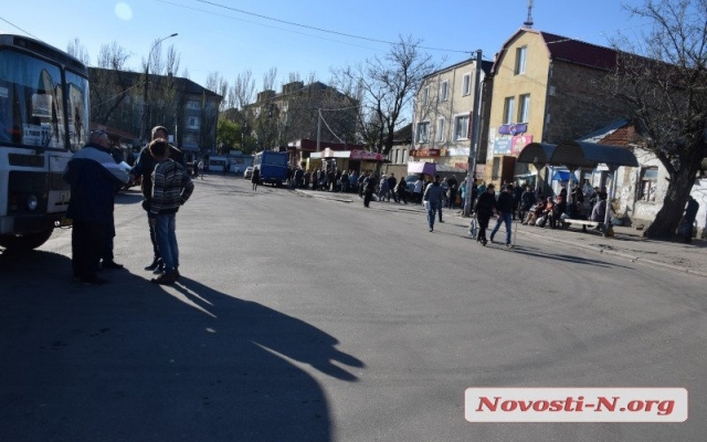 На Чкалова во время проведения земляных работ у жилого дома нашли снаряд Фото № 7 На Чкалова во время проведения земляных работ у жилого дома нашли снаряд Фото № 7