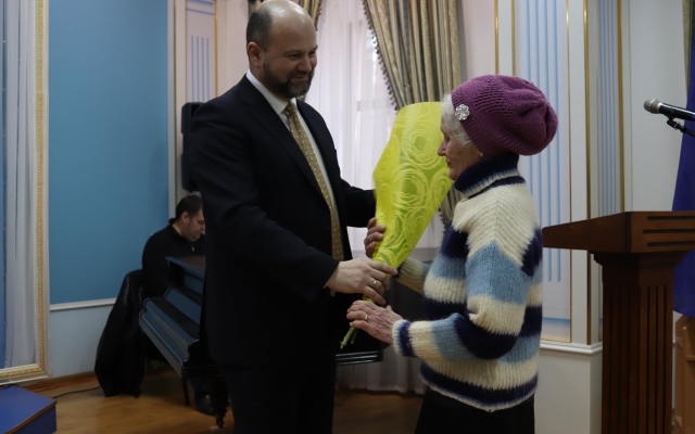 Почетное звание «Мать-героиня» присвоено 19 женщинам – жительницам Николаева и Николаевской области Фото № 18 Почетное звание «Мать-героиня» присвоено 19 женщинам – жительницам Николаева и Николаевской области Фото № 18